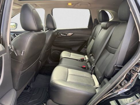 Used 2020 Nissan Rogue SL w/ Premium Package AWD/4WD image 18