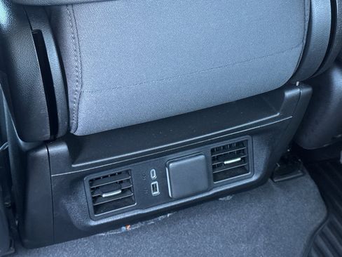 Used 2024 Chevrolet Silverado 1500 LT image 39