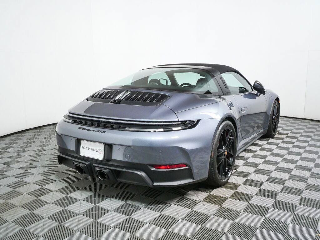 Certified 2026 Porsche 911 Targa 4 GTS AWD/4WD image 31