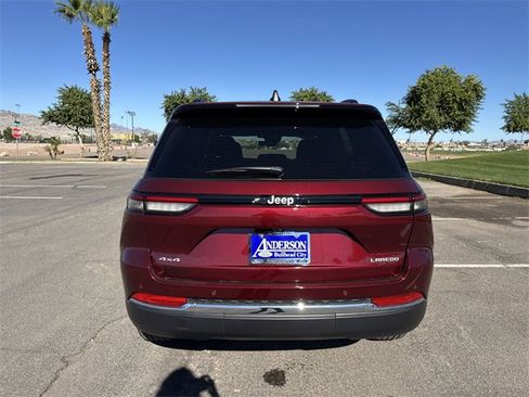 Used 2025 Jeep Grand Cherokee Laredo X image 6