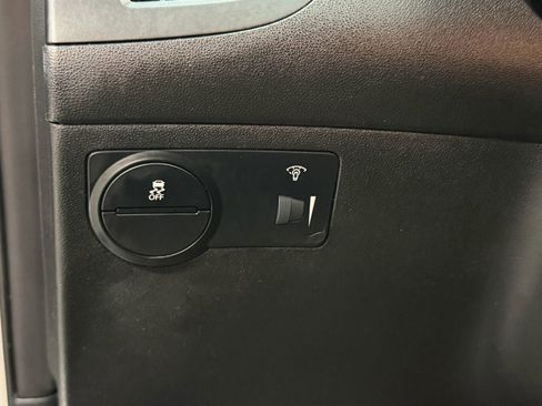 Used 2013 Hyundai Genesis 3.8 image 25