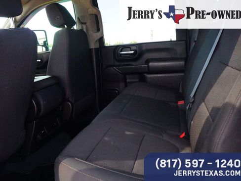 Used 2022 Chevrolet Silverado 2500 Custom w/ Custom Value Package AWD/4WD image 19