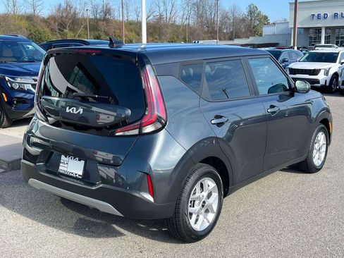 Used 2024 Kia Soul LX w/ Option Group 015 image 26