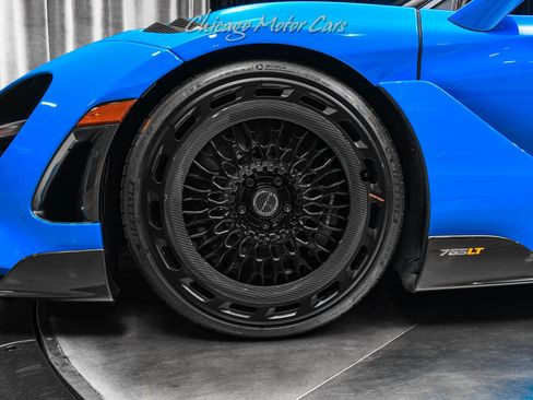 Used 2022 McLaren 765LT image 64