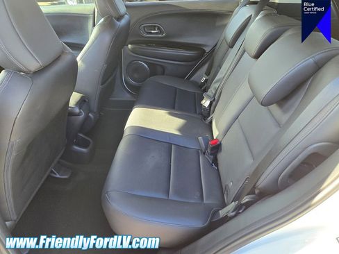 Used 2019 Honda HR-V Touring image 10