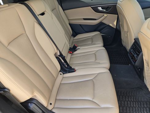 Used 2020 Audi Q7 3.0T Premium Plus w/ Premium Plus Package image 10