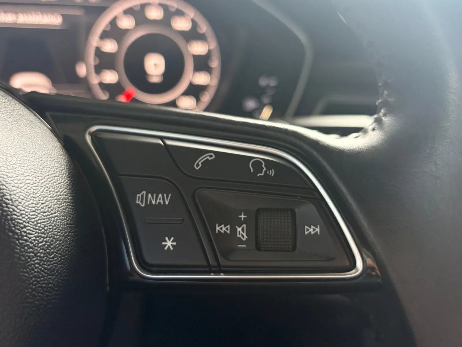Used 2017 Audi A4 2.0T Prestige AWD/4WD image 31
