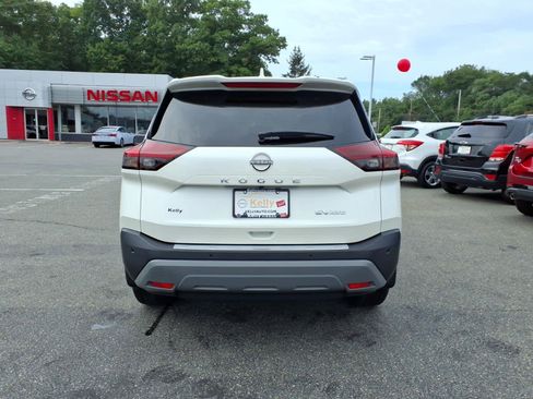 Used 2023 Nissan Rogue SV w/ SV Premium B Package AWD/4WD image 6