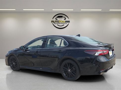 Used 2023 Toyota Camry XSE image 5