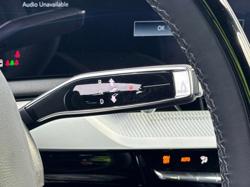 New 2025 Cadillac Optiq Luxury 2 image 5