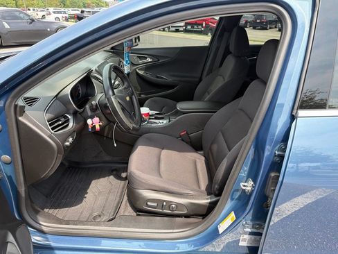 Used 2024 Chevrolet Malibu RS FWD image 9