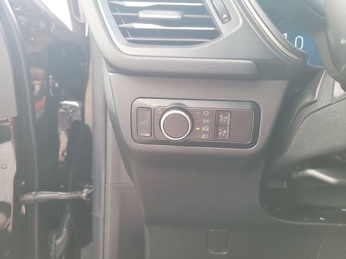 New 2025 Ford Escape Active w/ Active Premium Tech Pack image 17