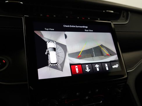 Used 2024 Jeep Grand Cherokee L Limited w/ Luxury Tech Group II image 20