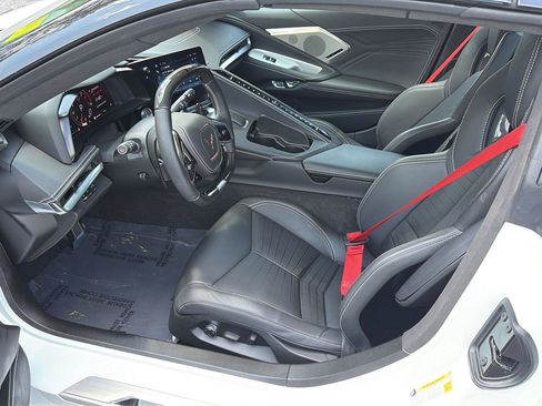 Used 2024 Chevrolet Corvette Z06 RWD image 10