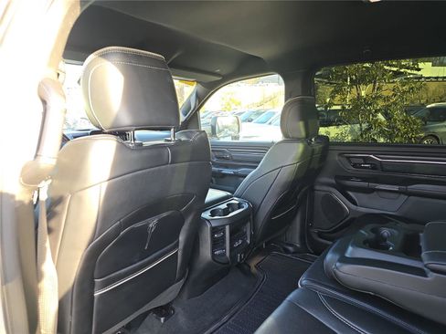 Used 2022 RAM 1500 Limited w/ Body Color Bumper Group image 16