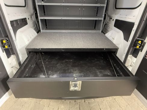 Used 2018 RAM ProMaster City Tradesman SLT image 9