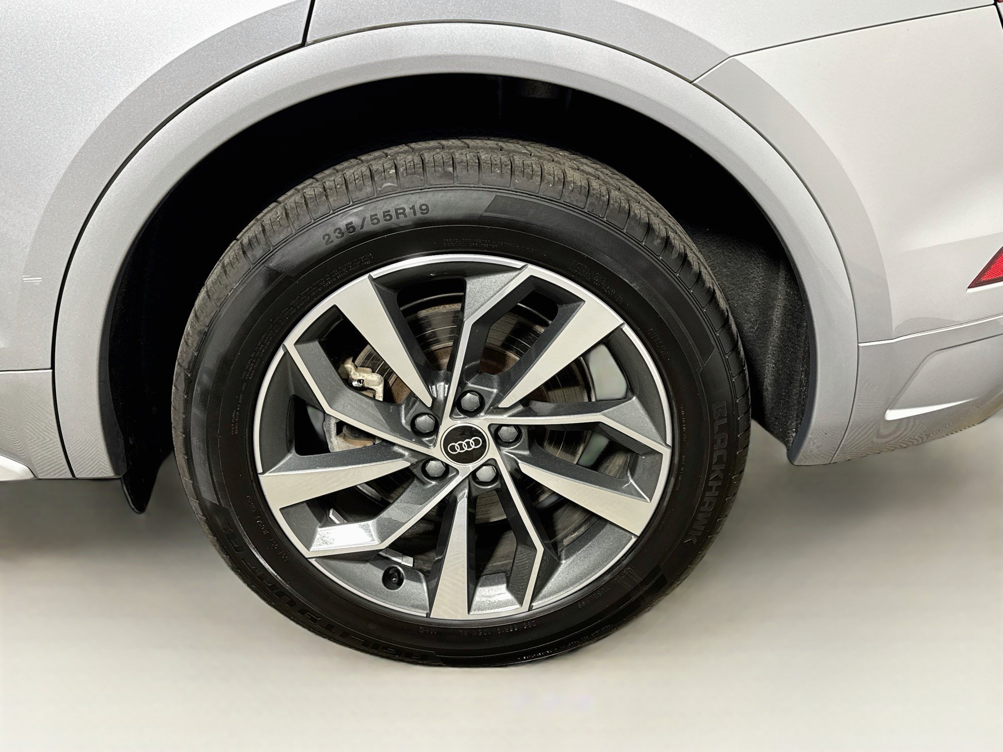 Used 2023 Audi Q5 2.0T Premium Plus w/ Premium Plus Package AWD/4WD image 26