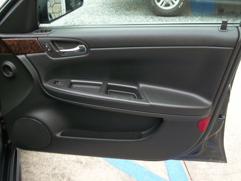 Used 2014 Chevrolet Impala Limited LS image 8