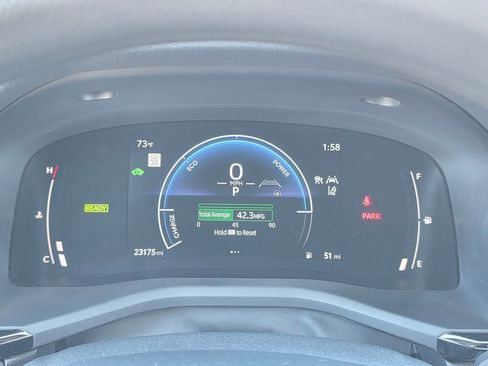 Used 2025 Toyota Camry LE image 40