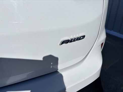 Used 2024 Ford Edge SEL w/ Convenience Package image 9