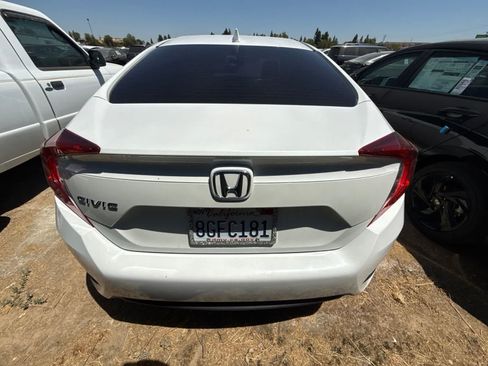 Used 2018 Honda Civic EX image 5