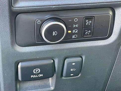 Certified 2024 Ford Expedition Limited image 20