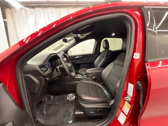 Used 2025 Ford Escape ST-Line AWD/4WD image 10