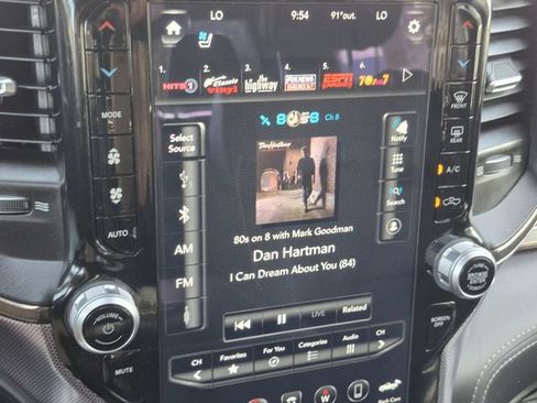 Used 2021 RAM 1500 Limited AWD/4WD image 14