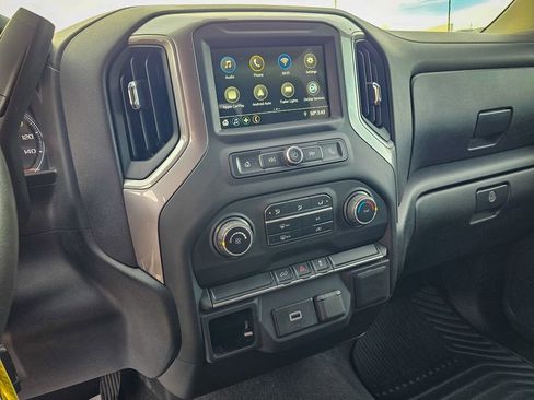 Used 2019 Chevrolet Silverado 1500 Custom w/ Custom Value Package image 21