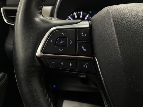 Used 2021 Toyota Highlander Limited image 19