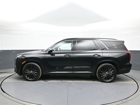 Used 2024 Hyundai Palisade Calligraphy image 9
