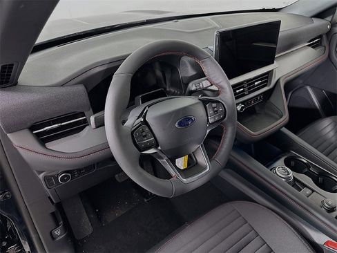 New 2026 Ford Explorer ST-Line w/ ST-Line Street Pack image 9