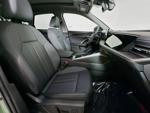 New 2025 Audi Q5 Premium image 8