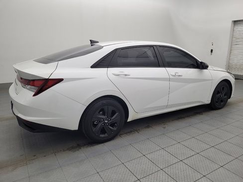Used 2021 Hyundai Elantra SEL FWD image 10
