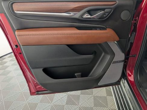 Used 2023 GMC Yukon XL Denali Ultimate image 31