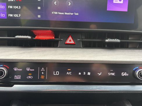 Used 2023 Kia Sportage X-Line w/ X-Line Premium Package image 10