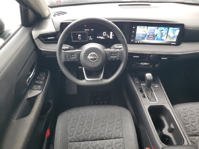 Certified 2026 Nissan Kicks SV FWD image 26
