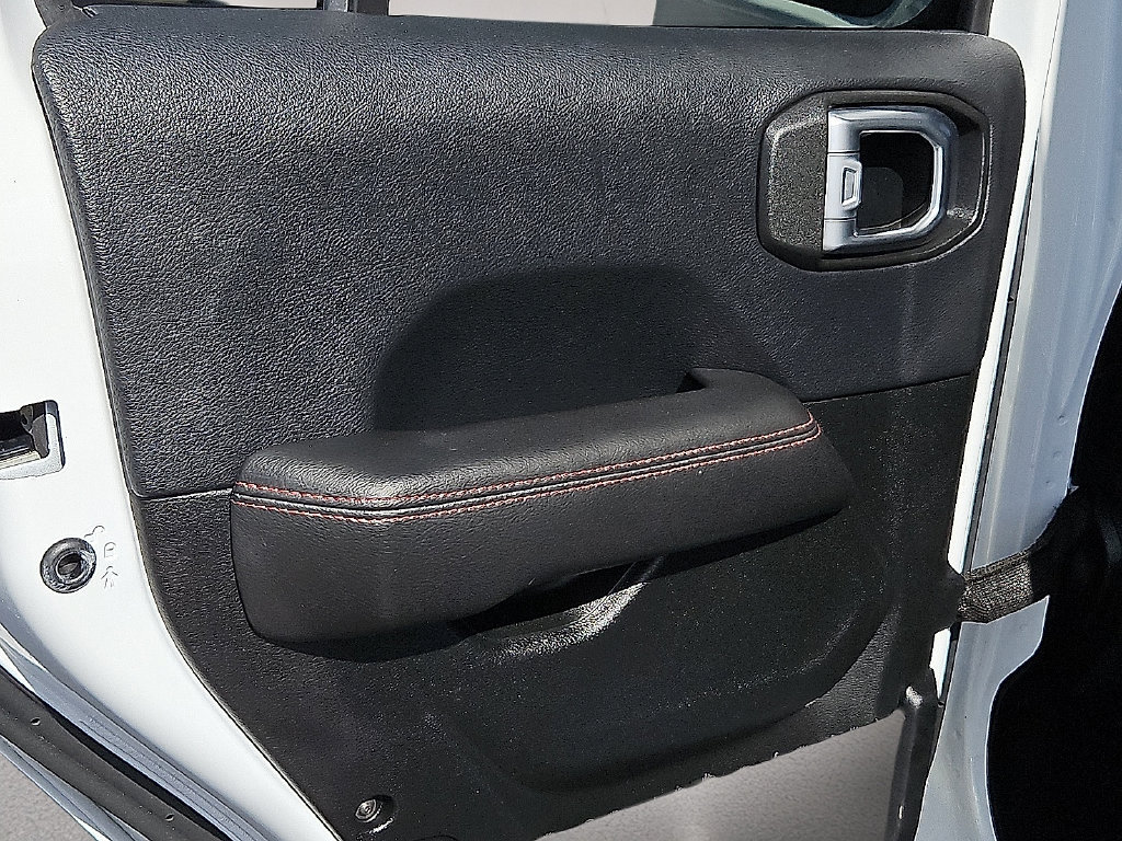 Used 2019 Jeep Wrangler Unlimited Rubicon AWD/4WD image 17