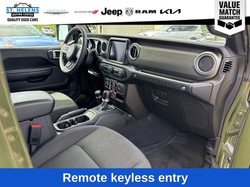 Used 2023 Jeep Wrangler Unlimited Rubicon 4xe w/ Cold Weather Group AWD/4WD image 7