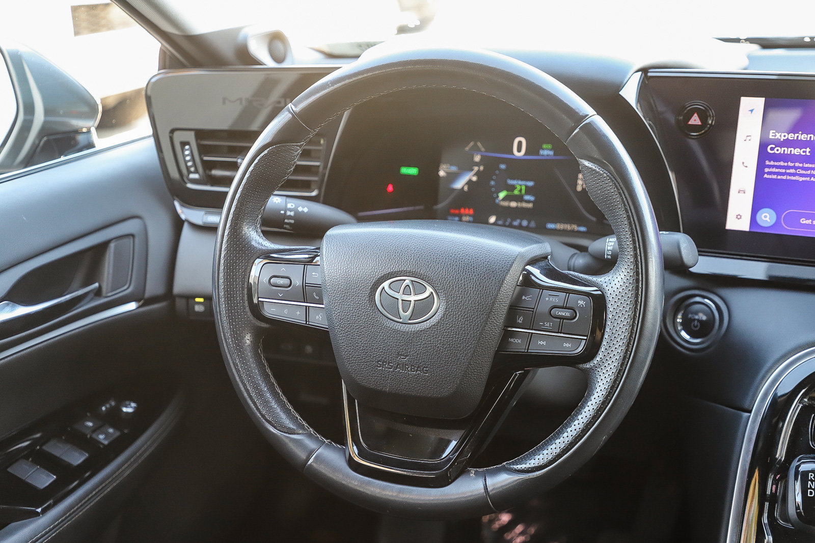 Used 2023 Toyota Mirai w/ Advanced Technology Package RWD image 15