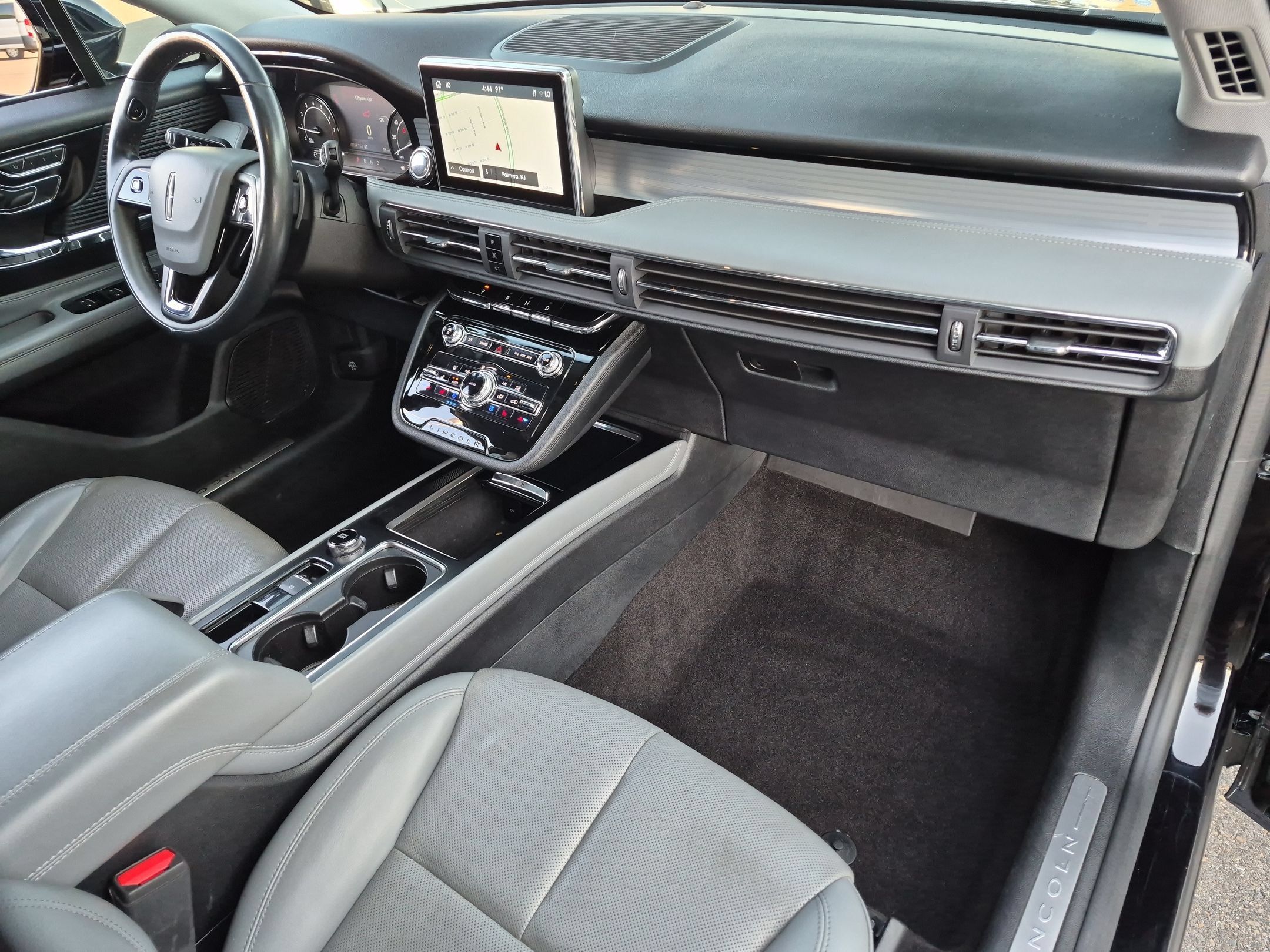 Used 2021 Lincoln Corsair AWD w/ Premium Package image 29