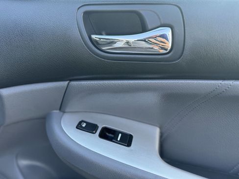 Used 2007 Honda Accord EX image 37
