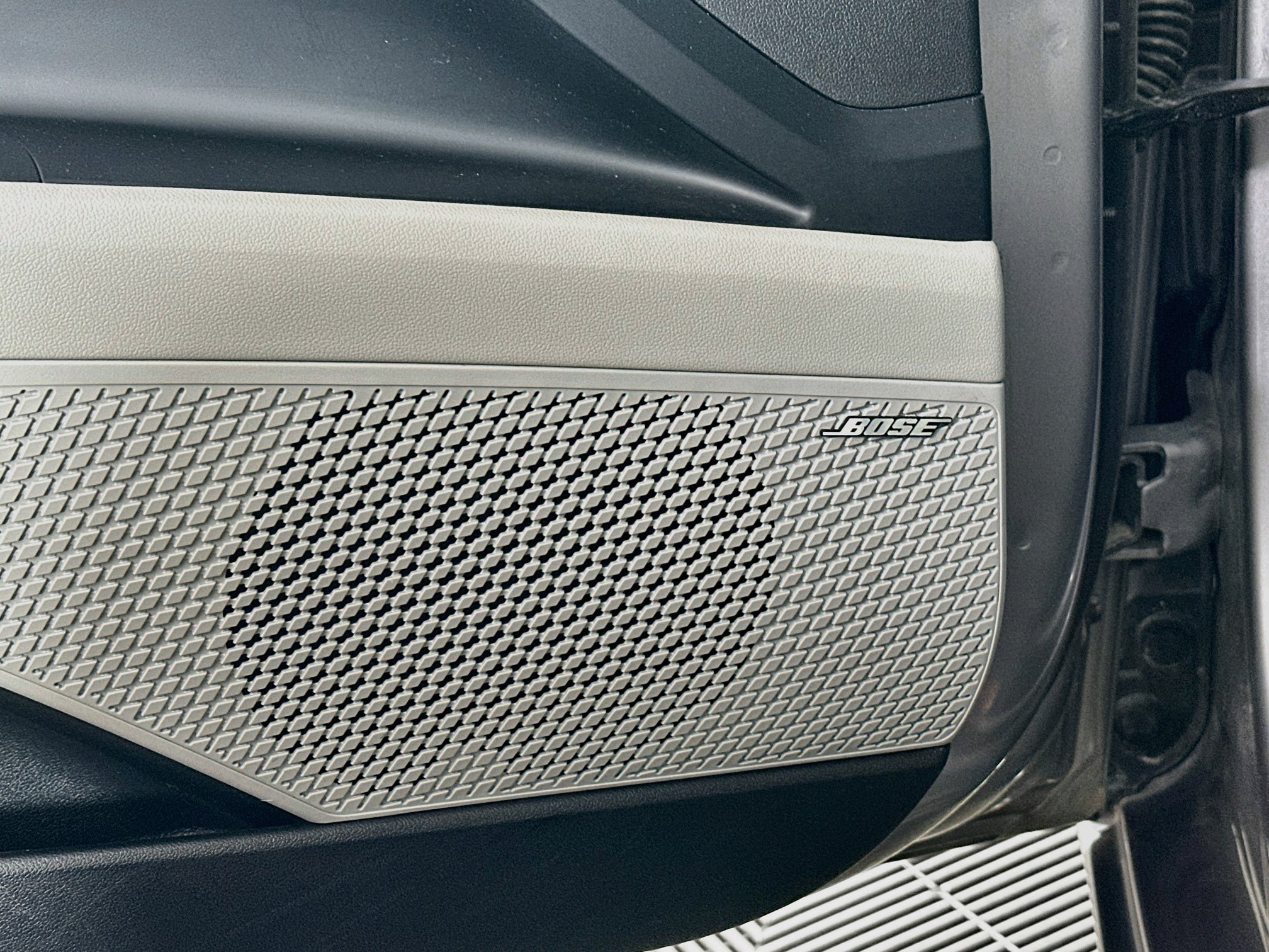 Certified 2025 Hyundai Elantra Limited FWD image 19