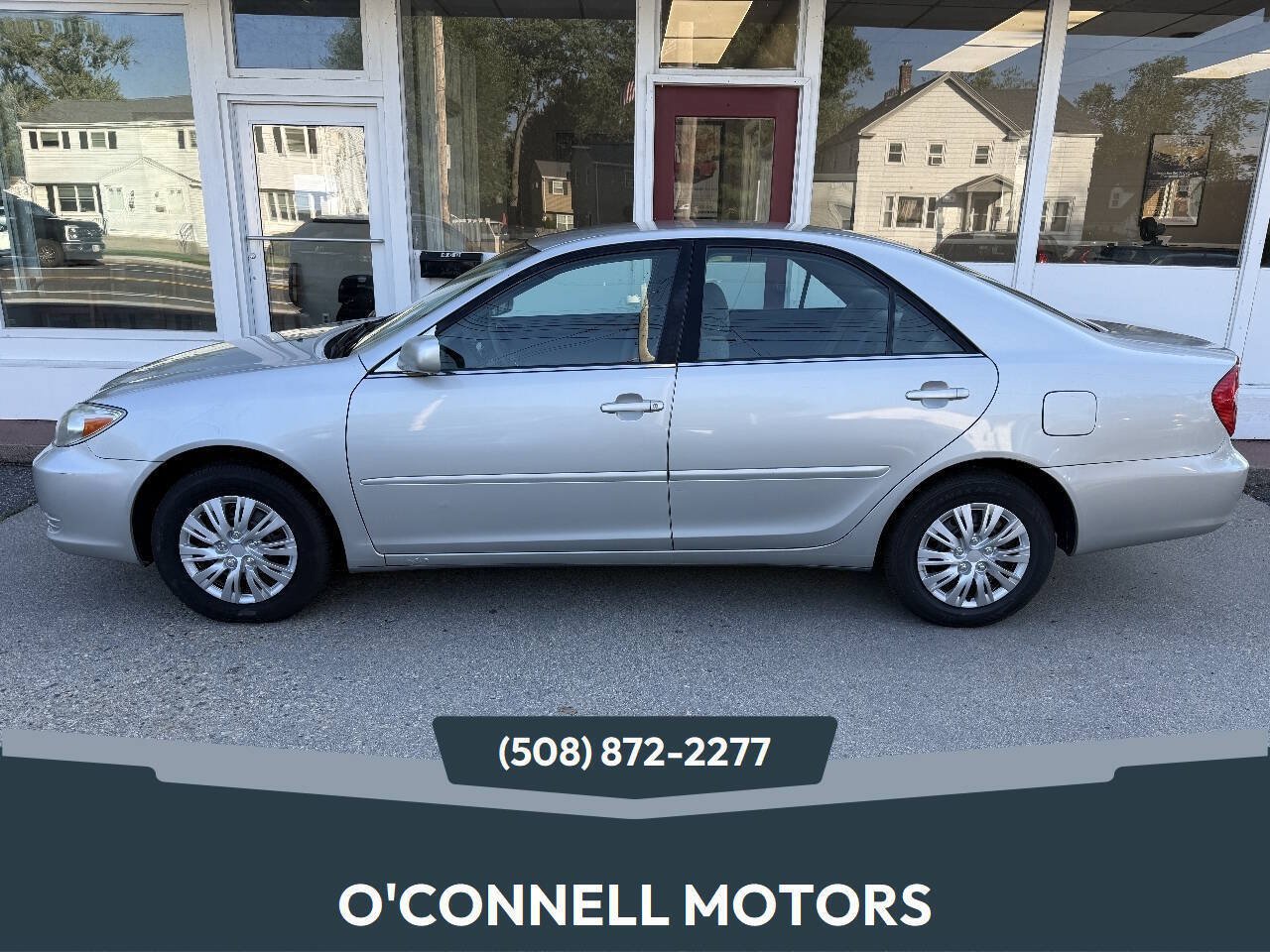 Used 2003 Toyota Camry LE FWD image 1
