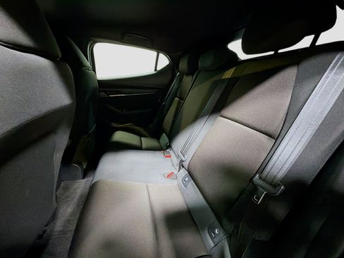 Used 2021 MAZDA MAZDA3 s image 18