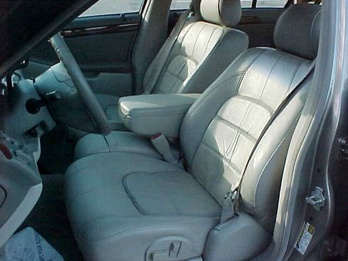 Used 2004 Cadillac De Ville image 17