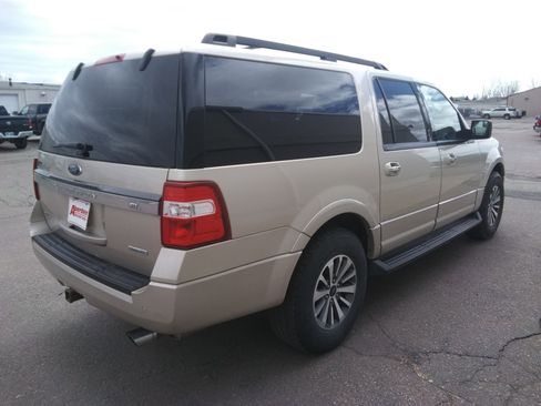 Used 2017 Ford Expedition EL XLT AWD/4WD image 5