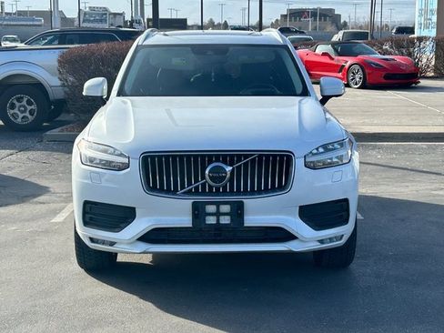 Used 2020 Volvo XC90 T6 Momentum image 8