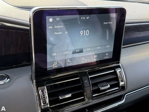 Used 2019 Lincoln Navigator L Reserve AWD/4WD image 9