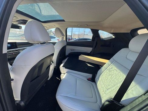 New 2025 Hyundai Tucson Limited AWD/4WD image 13